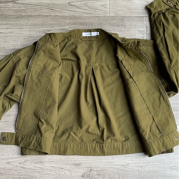 JustFab Canvas Cropped Jacket Balloon Sleeve Olive Green Boxy Cargo Like SZ XXL - Picture 3 of 16